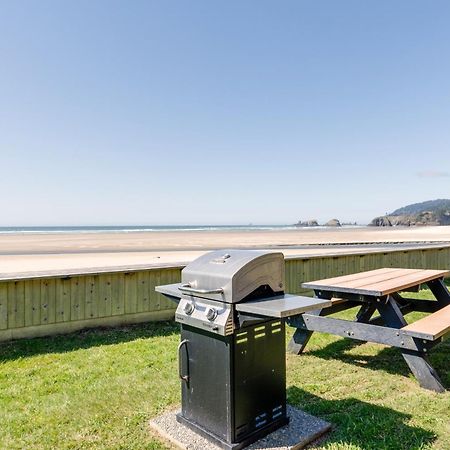 Schooner'S Cove Inn Cannon Beach Exterior photo